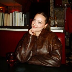 Meet your Posher, Alexxis